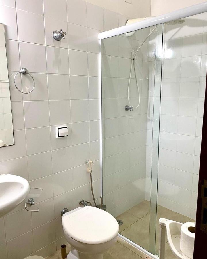 Casa ideal em condomínio fechado a 200m da Praia Maranduba, área de lazer completa Ubatuba Esterno foto