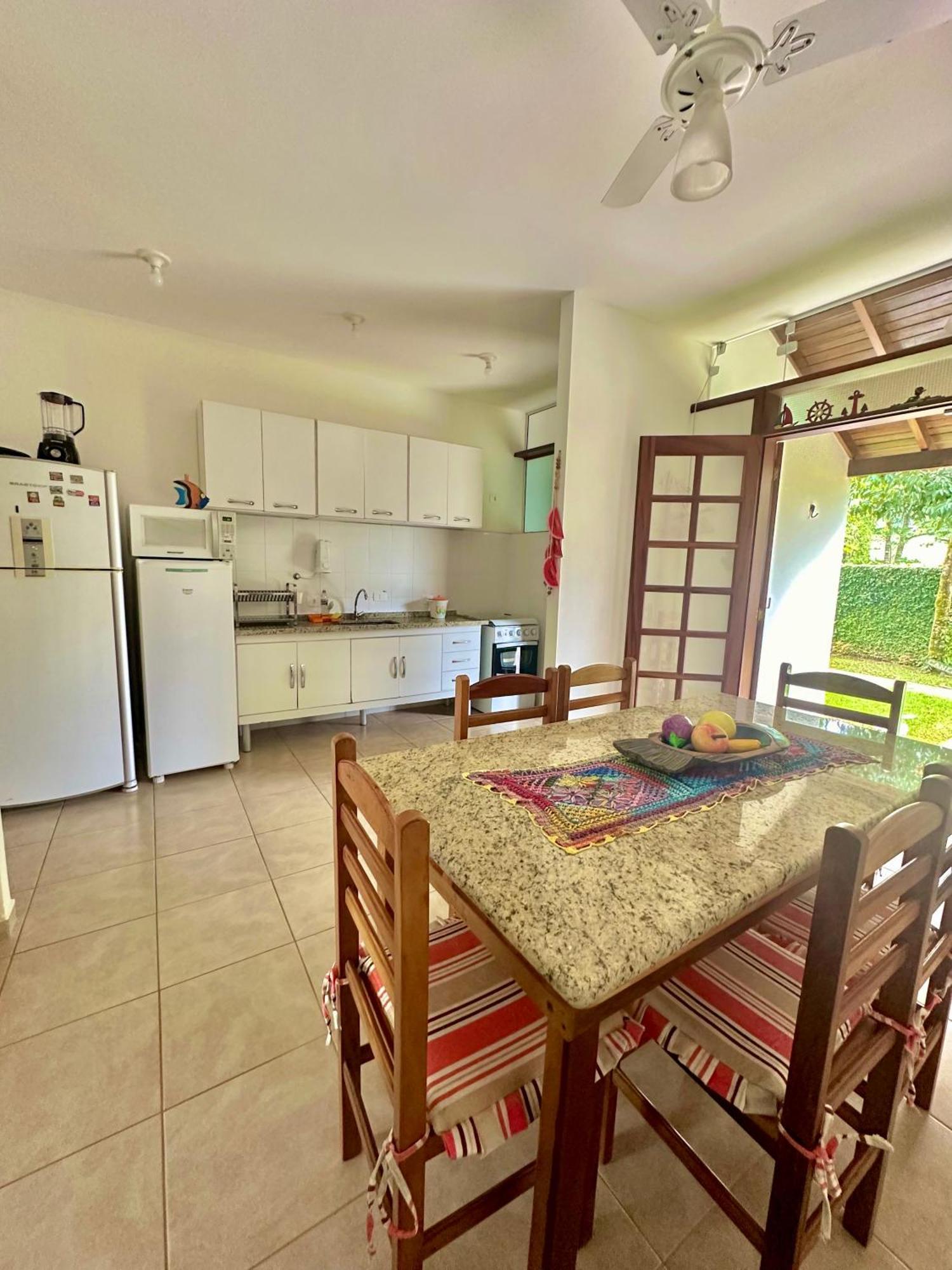 Casa ideal em condomínio fechado a 200m da Praia Maranduba, área de lazer completa Ubatuba Esterno foto